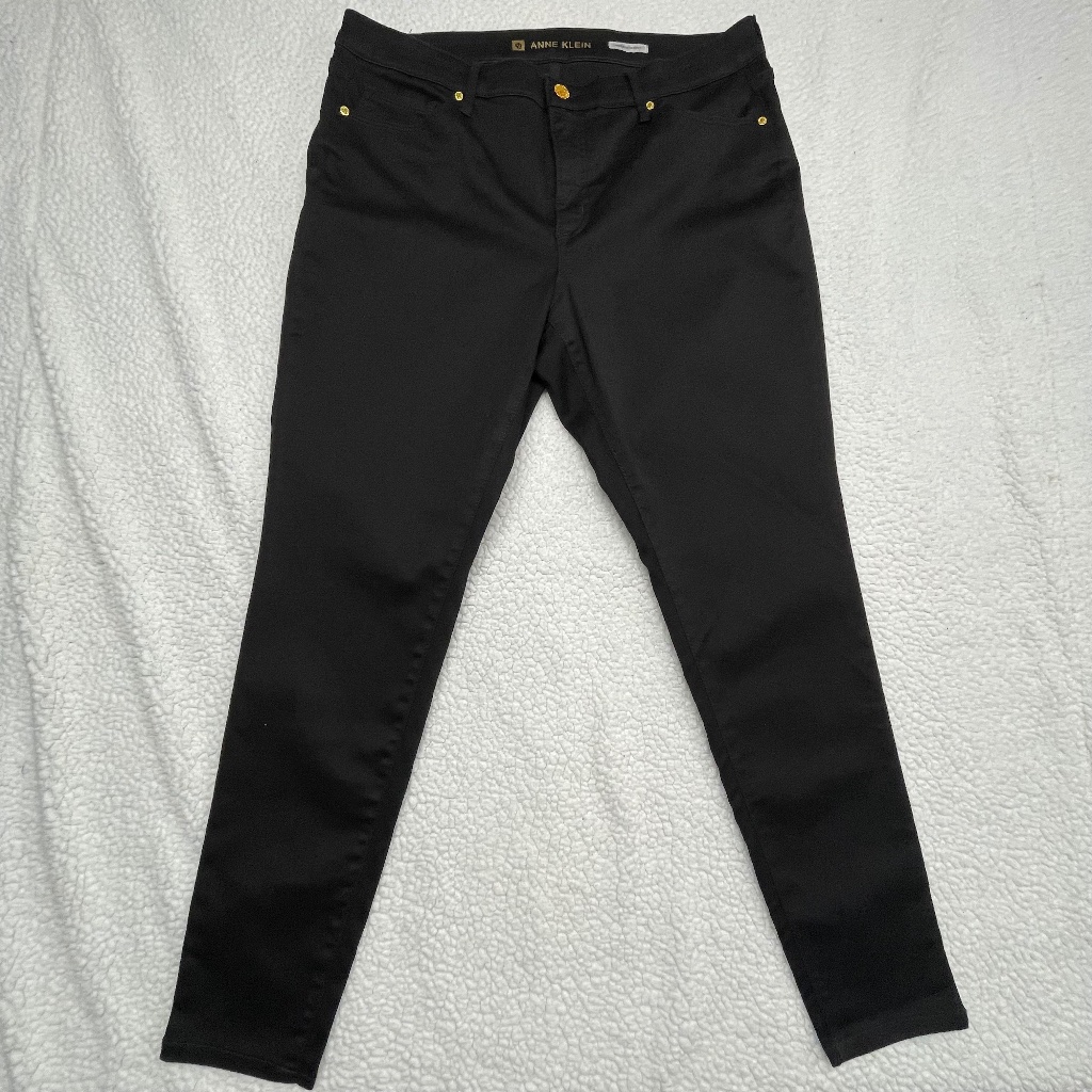 Brand Anne Klein  Size16w  ColorBlack